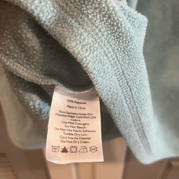 Eddie Bauer Light Blue half zip long sleeve - Picture 7 of 7